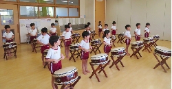 h-info02.JPG