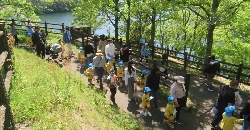 h-info05.JPG